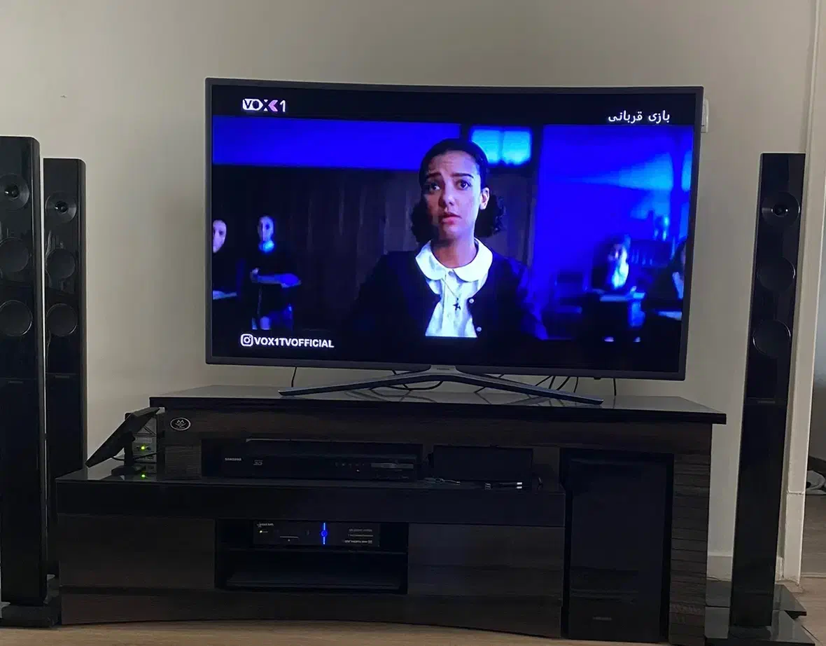 تلویزیون tv سامسونگ منحنی ۵۰ .سینما میز تلویزون|تلویزیون و پروژکتور|تهران, شهرک فرهنگیان|دیوار