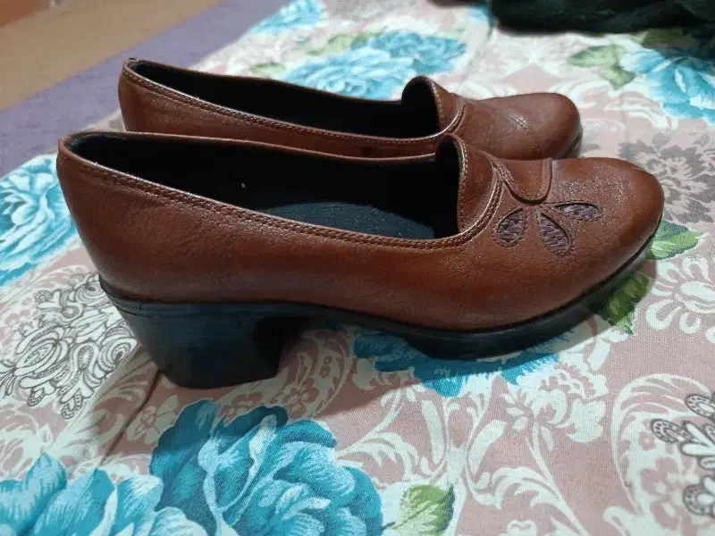 کفش زنانه نو|کیف، کفش، کمربند|شیراز, کوشک میدان|دیوار