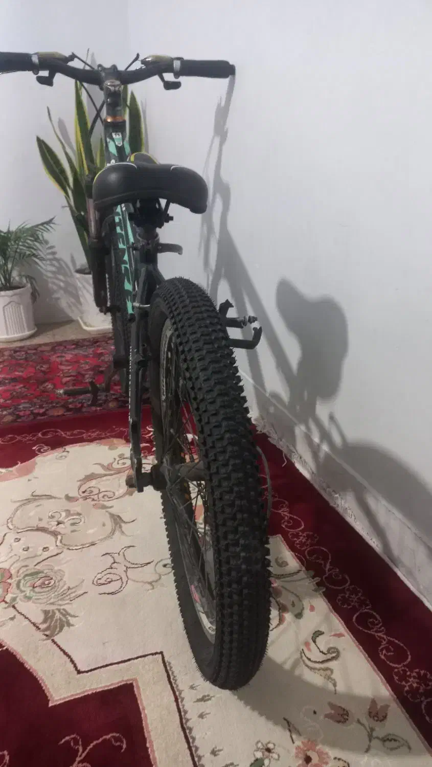 دوچرخه ۲۰ چکی ۴ ماهه به قیمت نقد|دوچرخه، اسکیت، اسکوتر|ساوه, |دیوار