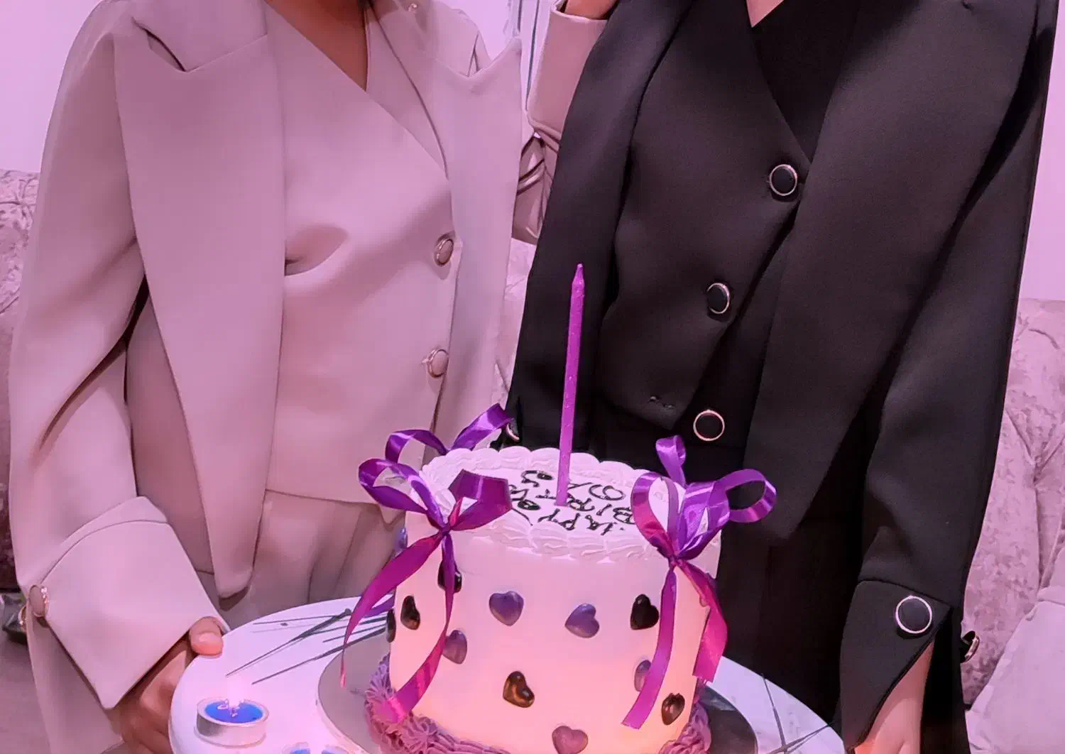 لباس بچه|لباس|چرام, |دیوار