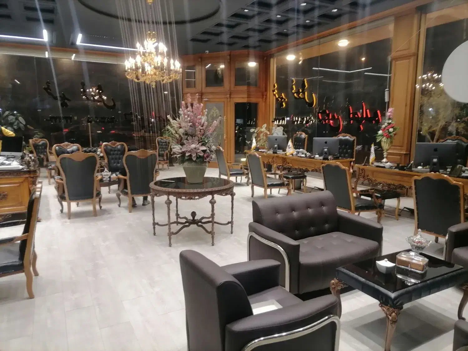 استخدام مشاور املاک|استخدام بازاریابی و فروش|مشهد, انقلاب|دیوار