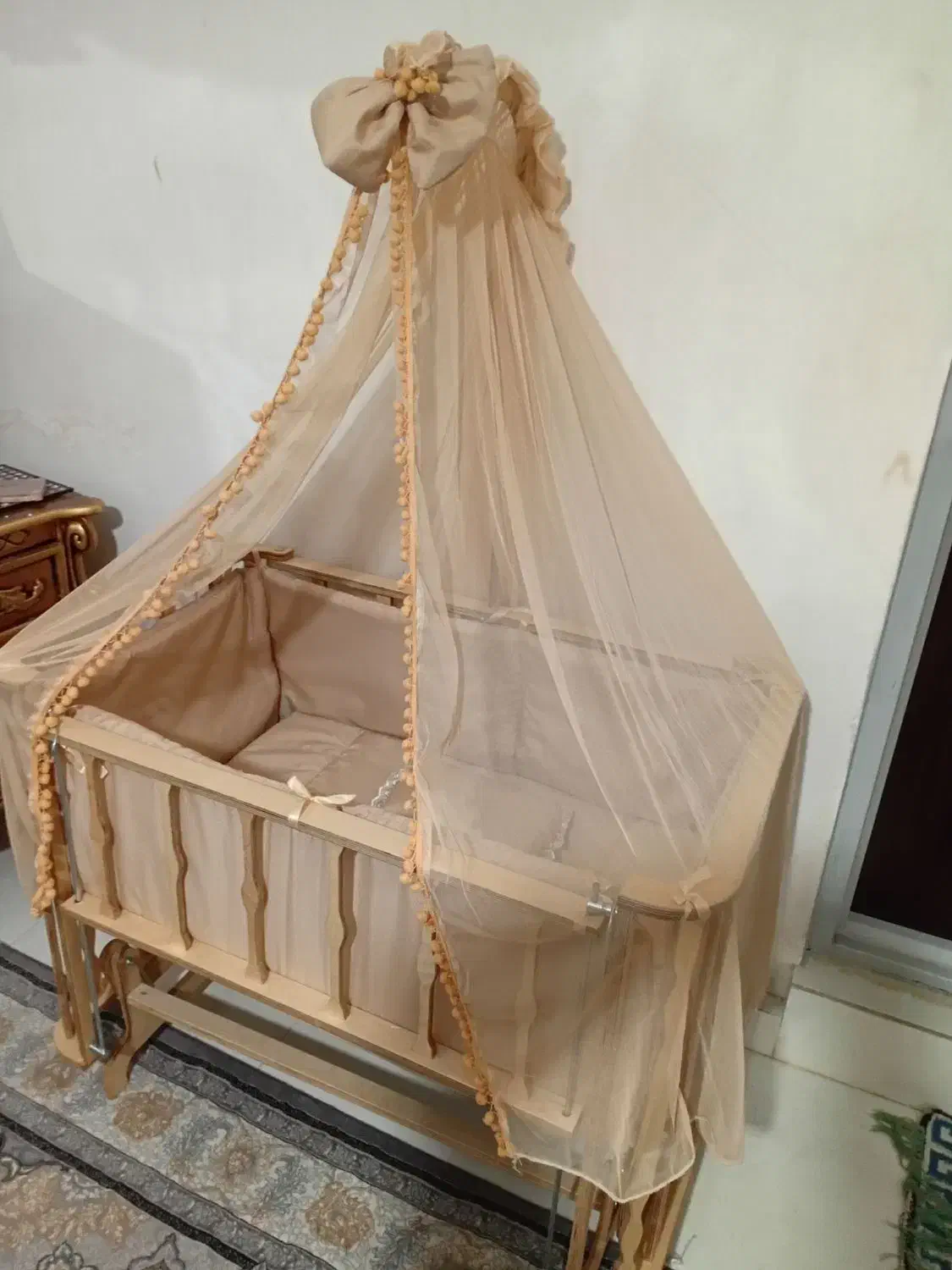 تخت کنار مادر|تخت و صندلی بچه|تبریز, |دیوار