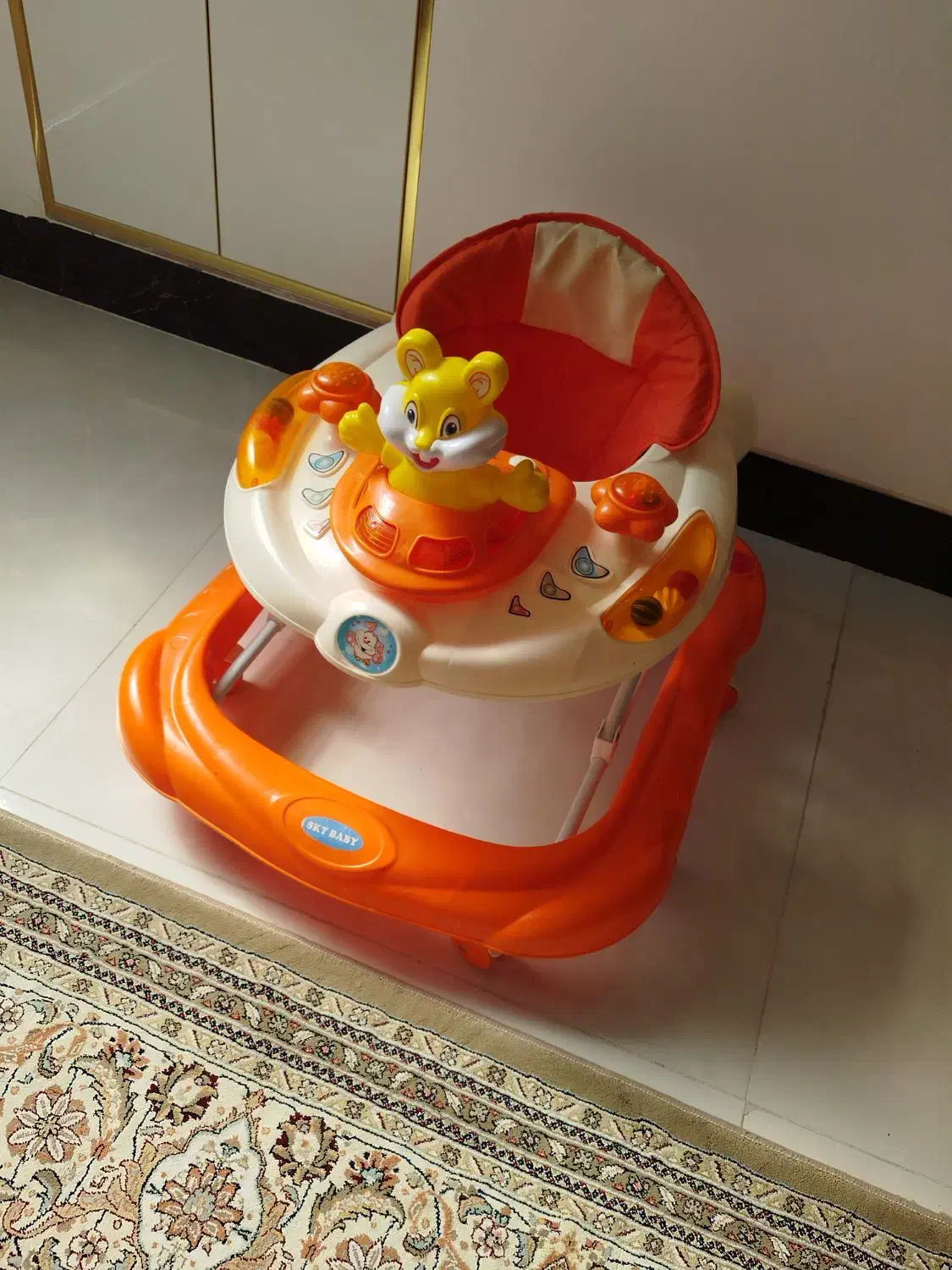 روروک|اسباب و اثاث بچه|فسا, |دیوار