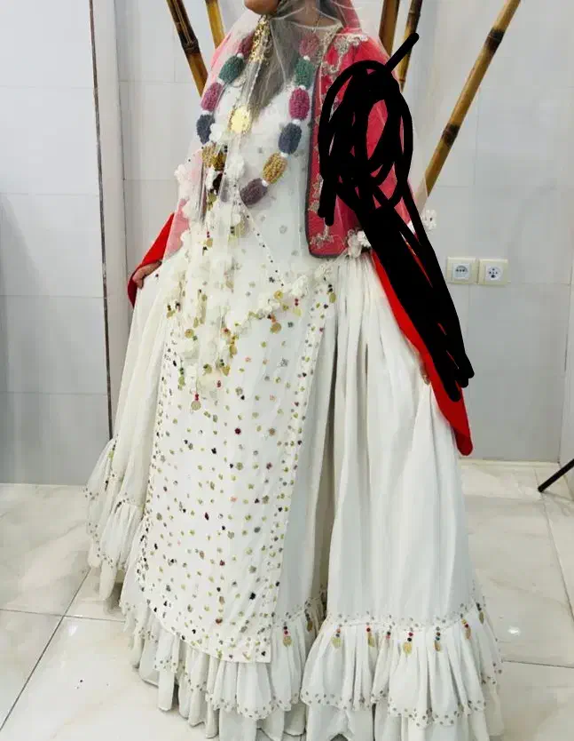 لباس لری تمیز وسالم باقیمت خوب سه عدد|لباس|کوه چنار, |دیوار