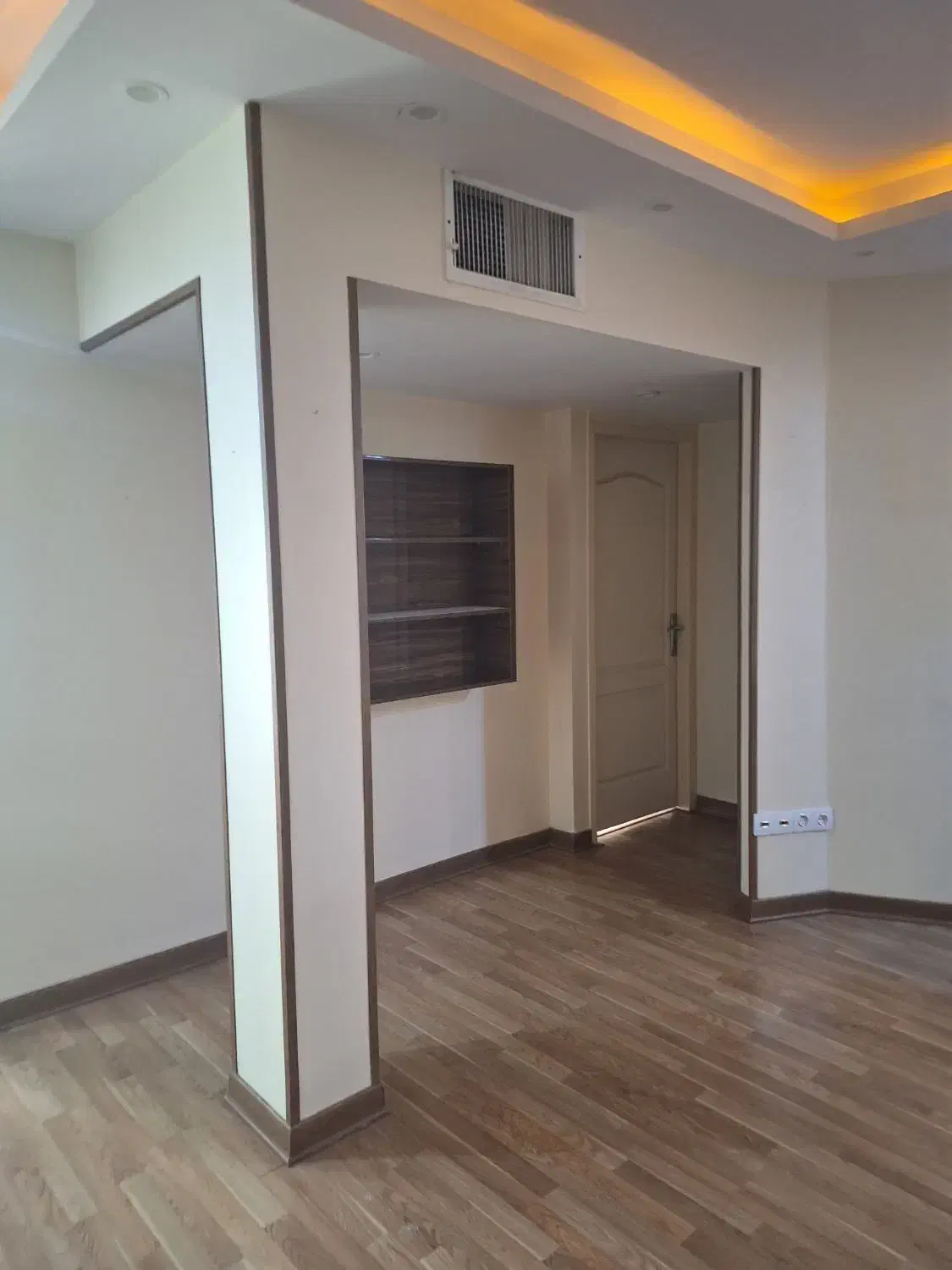 85 متر نارمک