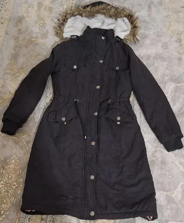 کاپشن وپالتو|لباس|قدس, شهر‌قدس|دیوار