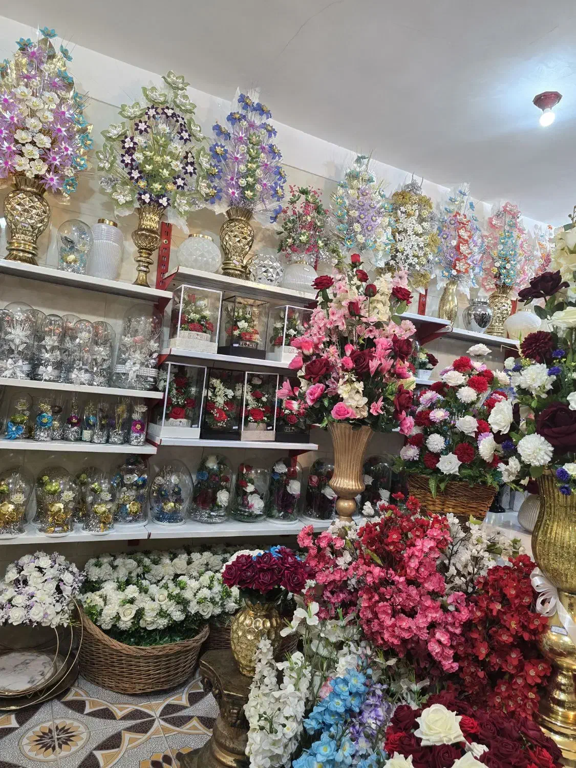 واگذاری گلفروشی عنبرآباد|اجارهٔ مغازه و غرفه|عنبرآباد, |دیوار