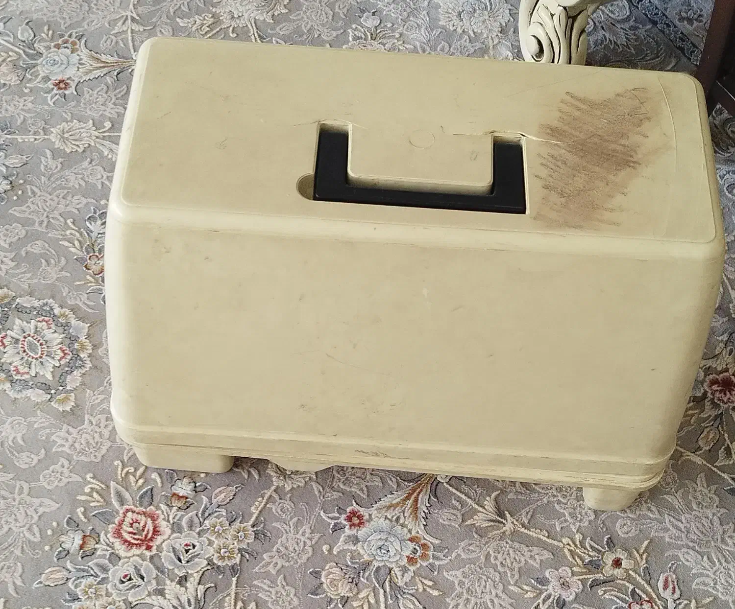 چرخ خیاطی|چرخ خیاطی و ریسندگی|بروجرد, |دیوار