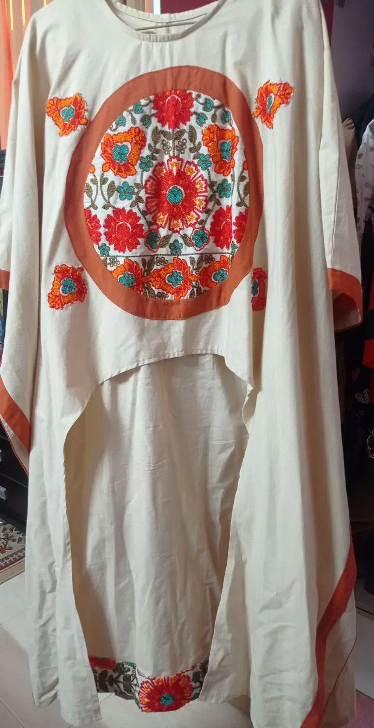 پیراهن|لباس|نیشابور, شهرک فرهنگیان|دیوار