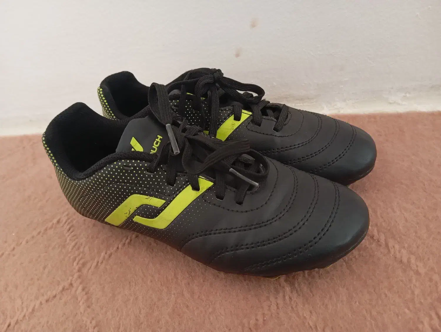 کفش فوتبال میخی سایز ۳۴-۳۳|کیف، کفش، کمربند|تبریز, |دیوار