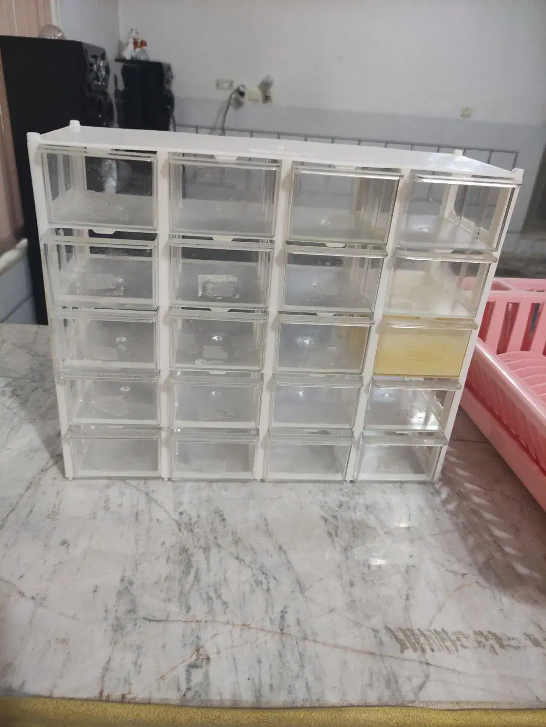 آشپزخونه|آب‌چکان و نظم‌دهنده ظروف|نجف‌آباد, منتظری شمالی|دیوار