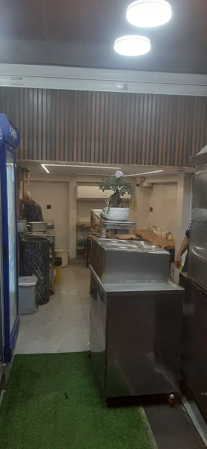 به دو نیرو آقا و خانم جهت کار در واویشگاهی بیستون|استخدام خدمات فروشگاه و رستوران|رشت, پیرسرا|دیوار