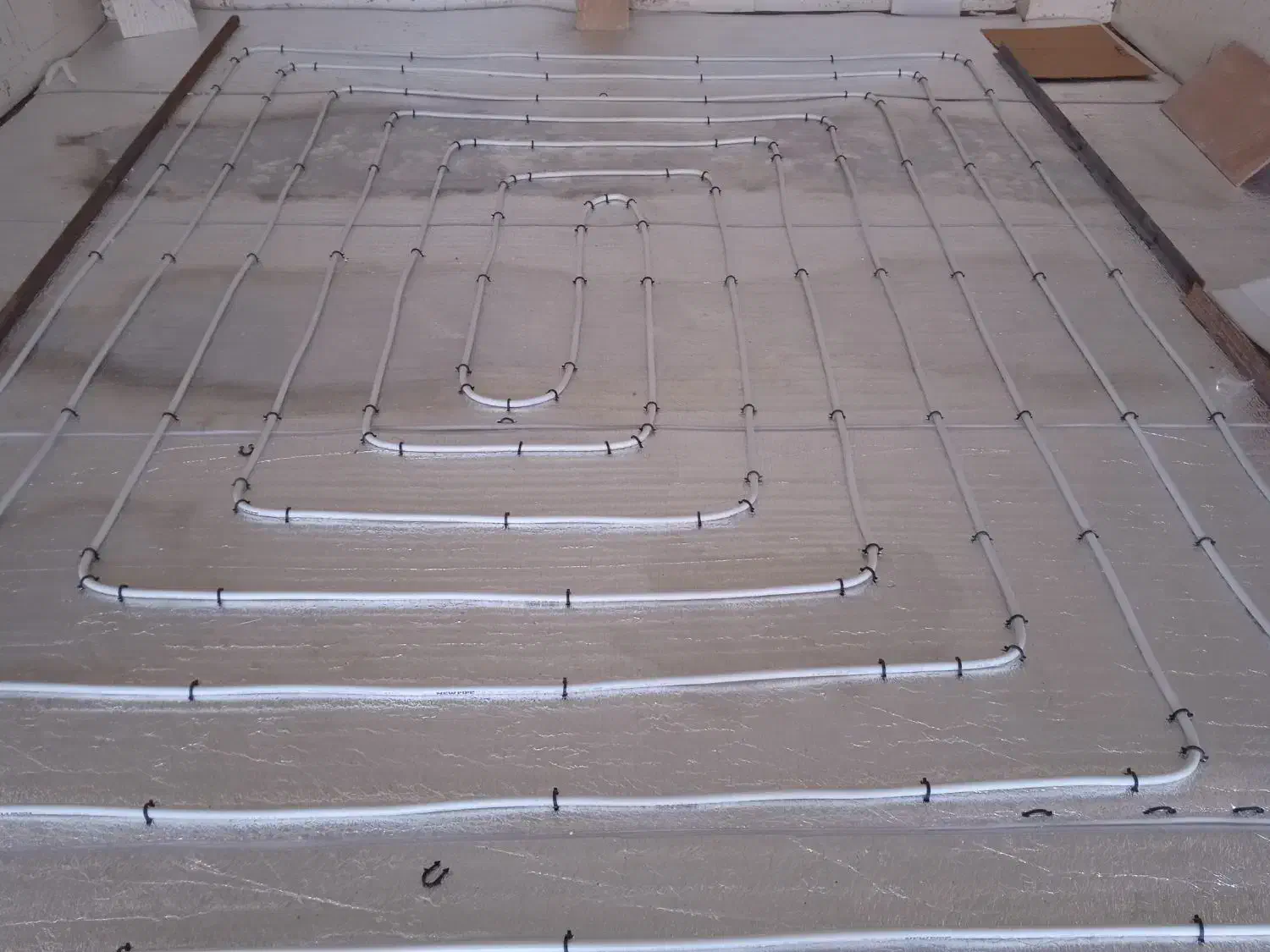 تاسیسات  لوله کشی|خدمات پیشه و مهارت|آستانه اشرفیه, |دیوار