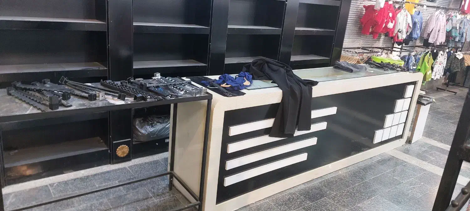 میز و رگال و مانکن و لوازم فروشگاه|فروشگاه و مغازه|بجنورد, |دیوار