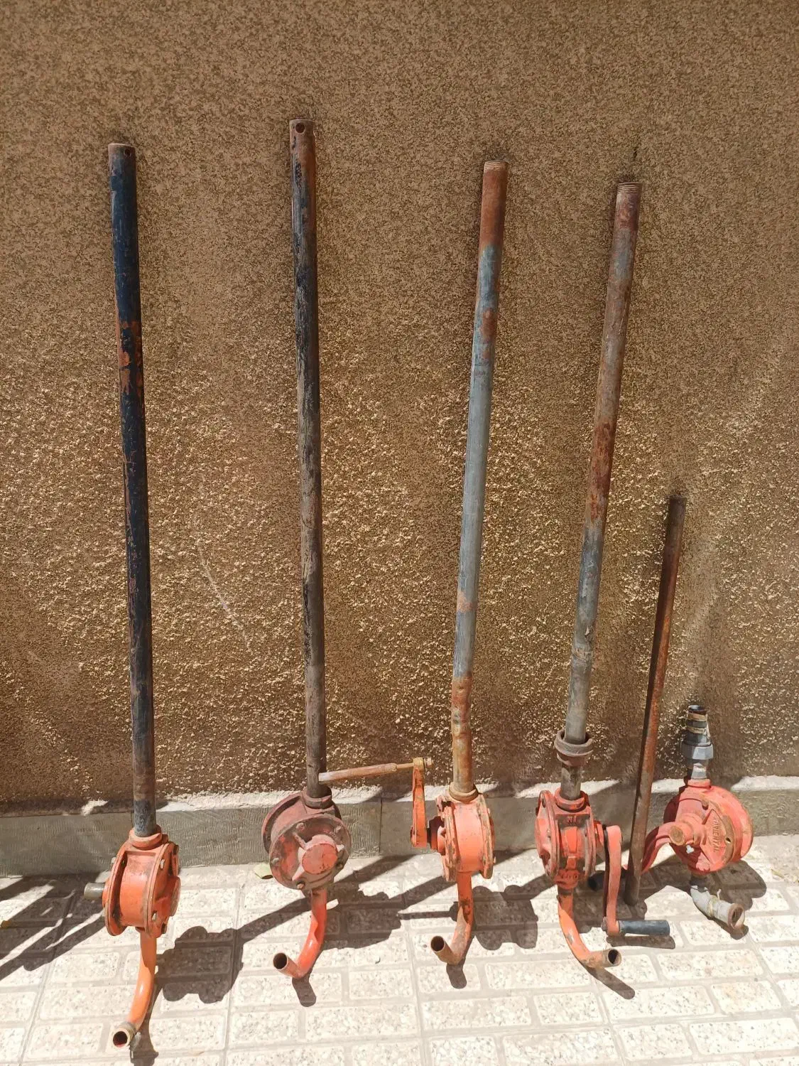 تفنگ میخ کوب ، قیچی آرماتور دستی،پمپ دستی گازوئیل|ابزارآلات|مشهد, سجاد شهر|دیوار