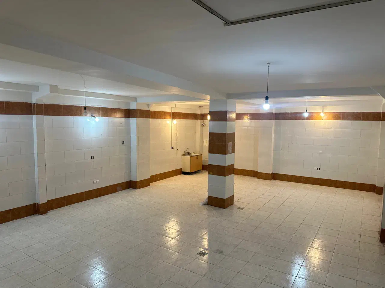 اجاره زیرزمین 100متر شهریار شهرک وایین موقعیت عالی|اجارهٔ آپارتمان|شهریار, شهریار|دیوار