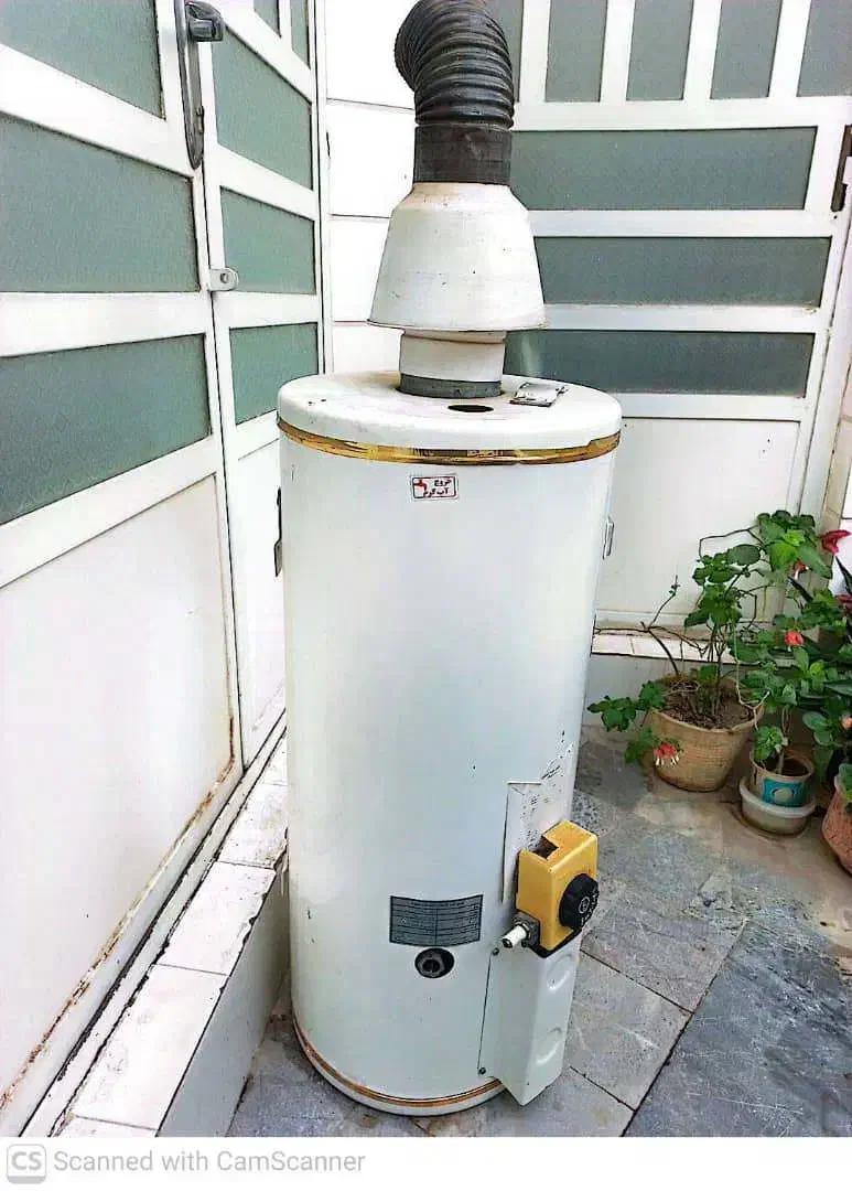 آبگرمکن زودجوش،مخزن دارای نشتی جزیی|آبگرمکن، پکیج، شوفاژ|کازرون, |دیوار