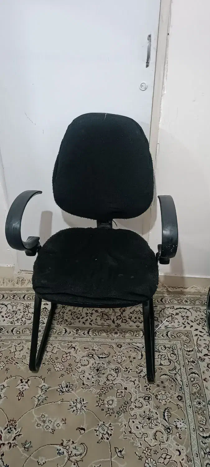 صندلی کامپیوتر در حد نو|صندلی و نیمکت|پرند, فاز ۳|دیوار