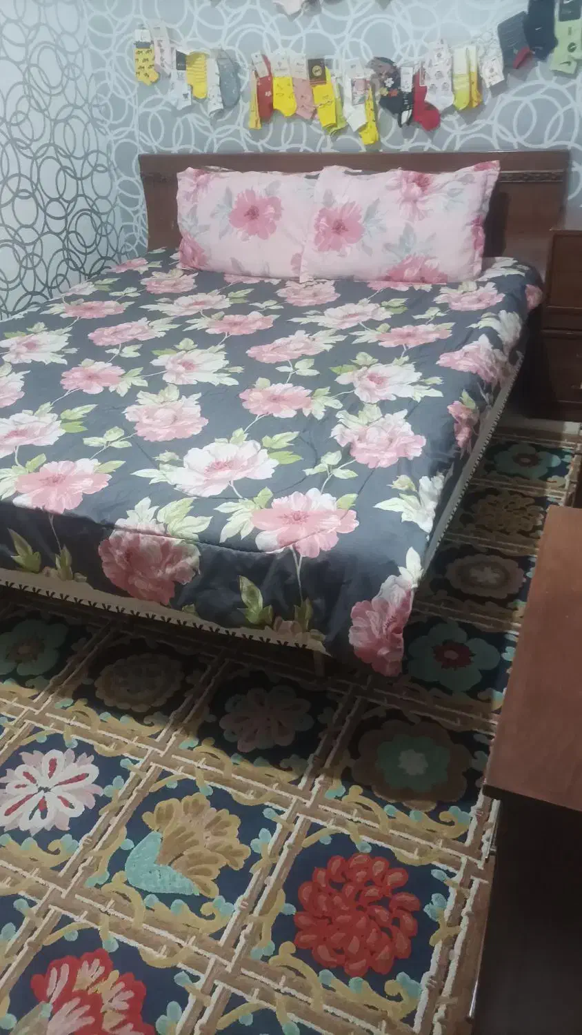 سرویس خواب چوب|تخت و سرویس خواب|گلبهار, شهر جدید گلبهار|دیوار