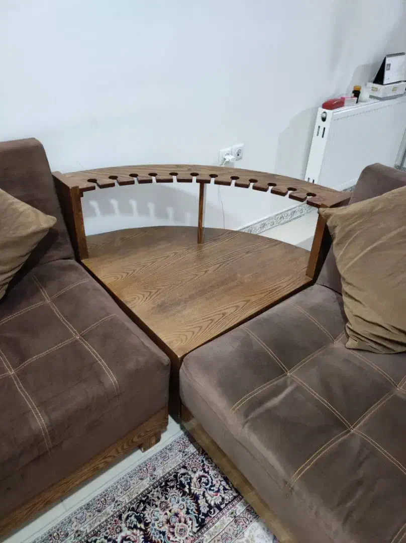 مبل‌۶‌نفره همراه پاف ومیز بار|مبلمان خانگی و میز عسلی|قرچک, باقرآباد|دیوار