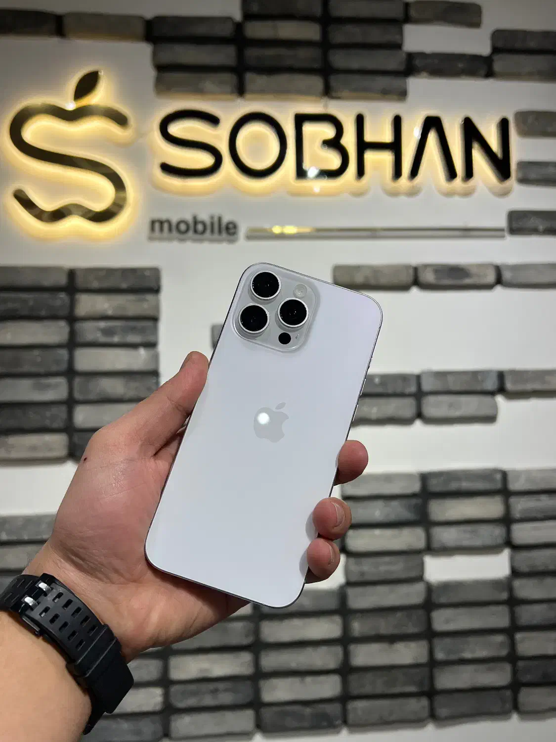 ایفونiPhone 16 pro max 256 za|موبایل|اصفهان, گلزار|دیوار