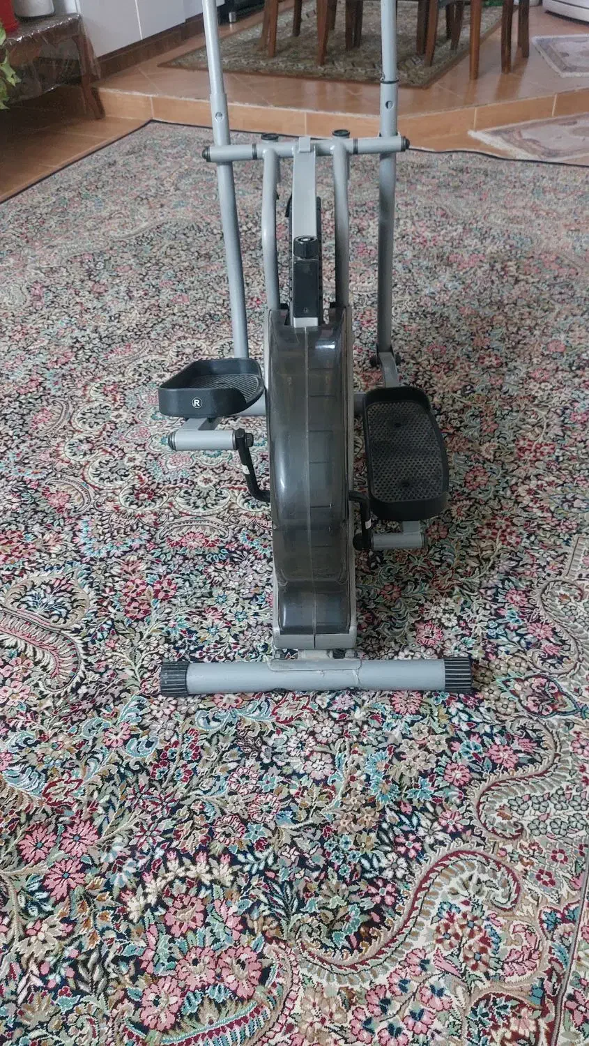 دوچرخه ثابت ورزشی سالم|تجهیزات ورزشی|کرمان, |دیوار