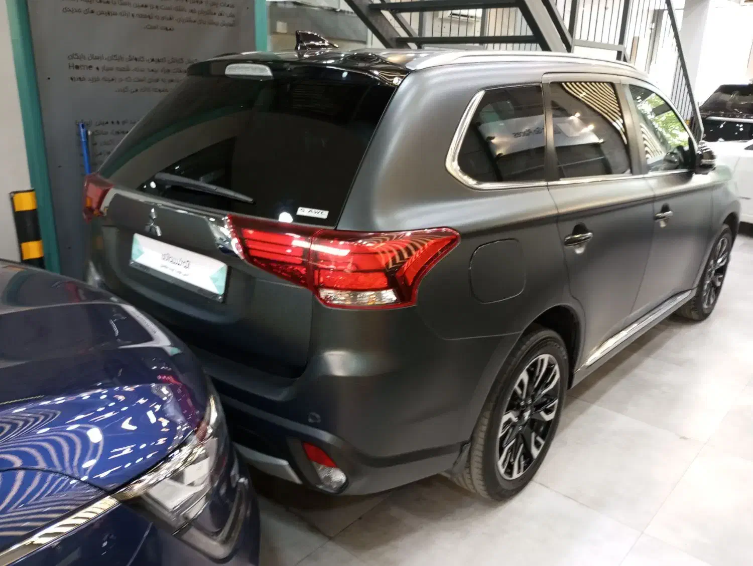 میتسوبیشی اوتلندر PHEV هیبرید ۲۰۱۸|خودرو سواری و وانت|تهران, عباس‌آباد|دیوار