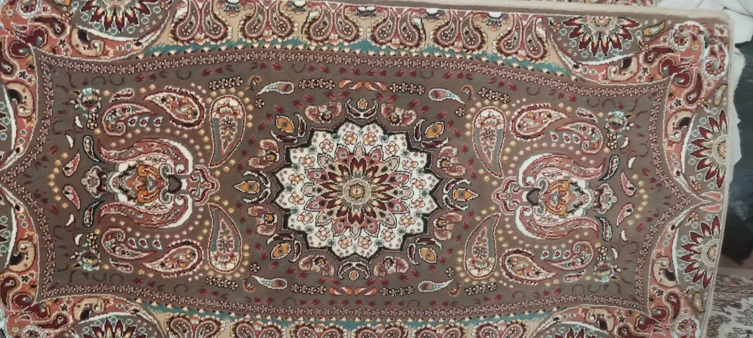 پشتی|پشتی|قم, ولیعصر|دیوار