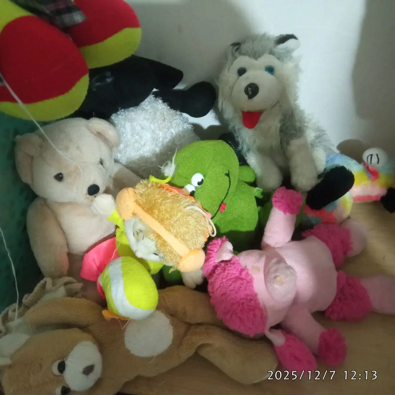 اسباب بازی|اسباب‌بازی بچه|نقده, |دیوار