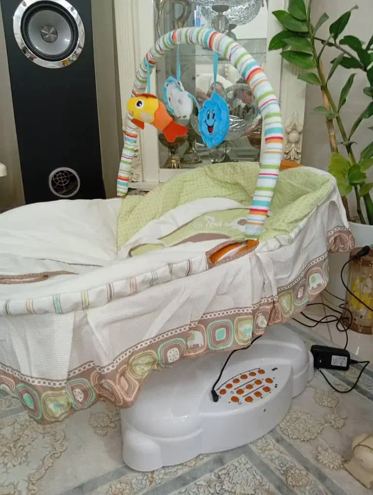 گهواره برقی نوزاد|تخت و صندلی بچه|ری, دولت‌آباد|دیوار