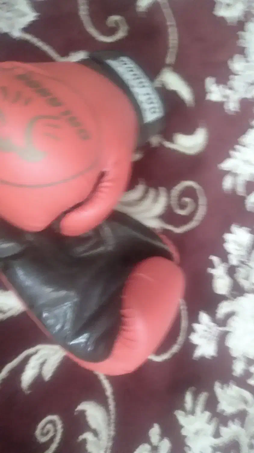 دستکش و بانداژ یوکس|تجهیزات ورزشی|نجفآباد, صالح آباد|دیوار