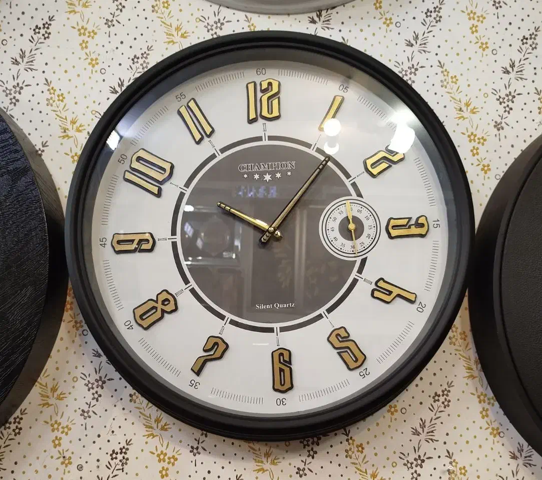 ساعت دیواری دو موتوره|ساعت دیواری و تزئینی|مشهد, کوشش|دیوار