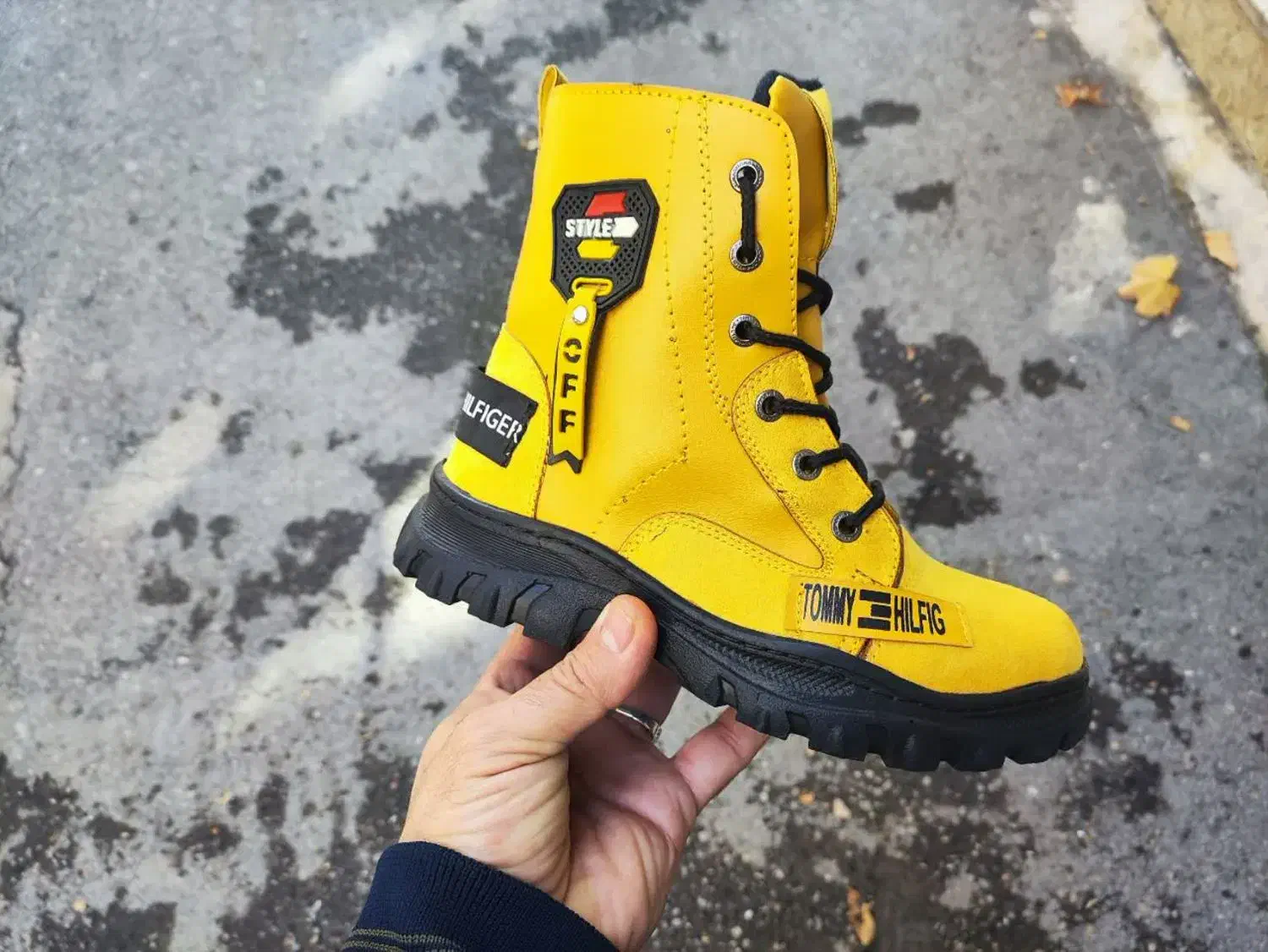 حراج پوتین و دخترونه و پسرانه و کتونی پیچی اسپرت|کیف، کفش، کمربند|الوند, |دیوار