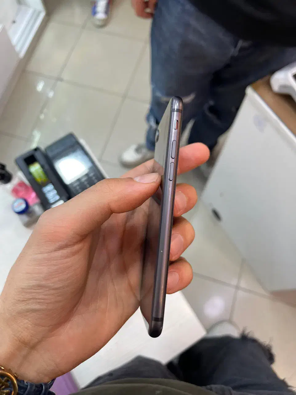 اپل ایفون ۸ حافظه ۶۴ گیگ iphone 8|موبایل|تهران, صادقیه|دیوار