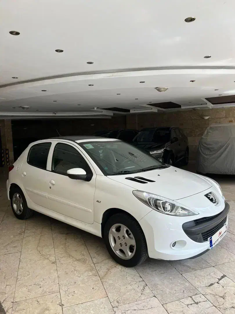 ۲۰۷ پانا اتوماتیک بیرنگ|خودرو سواری و وانت|تهران, گلستان (شهرک راه آهن)|دیوار