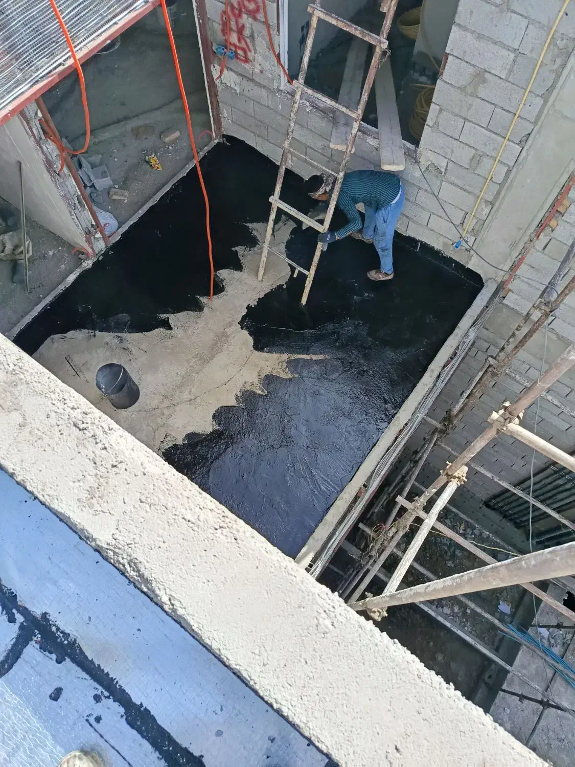 نصب و پخش ایزوگام قیر گونی|خدمات پیشه و مهارت|کرج, میدان میوه و تره بار مرکزی|دیوار