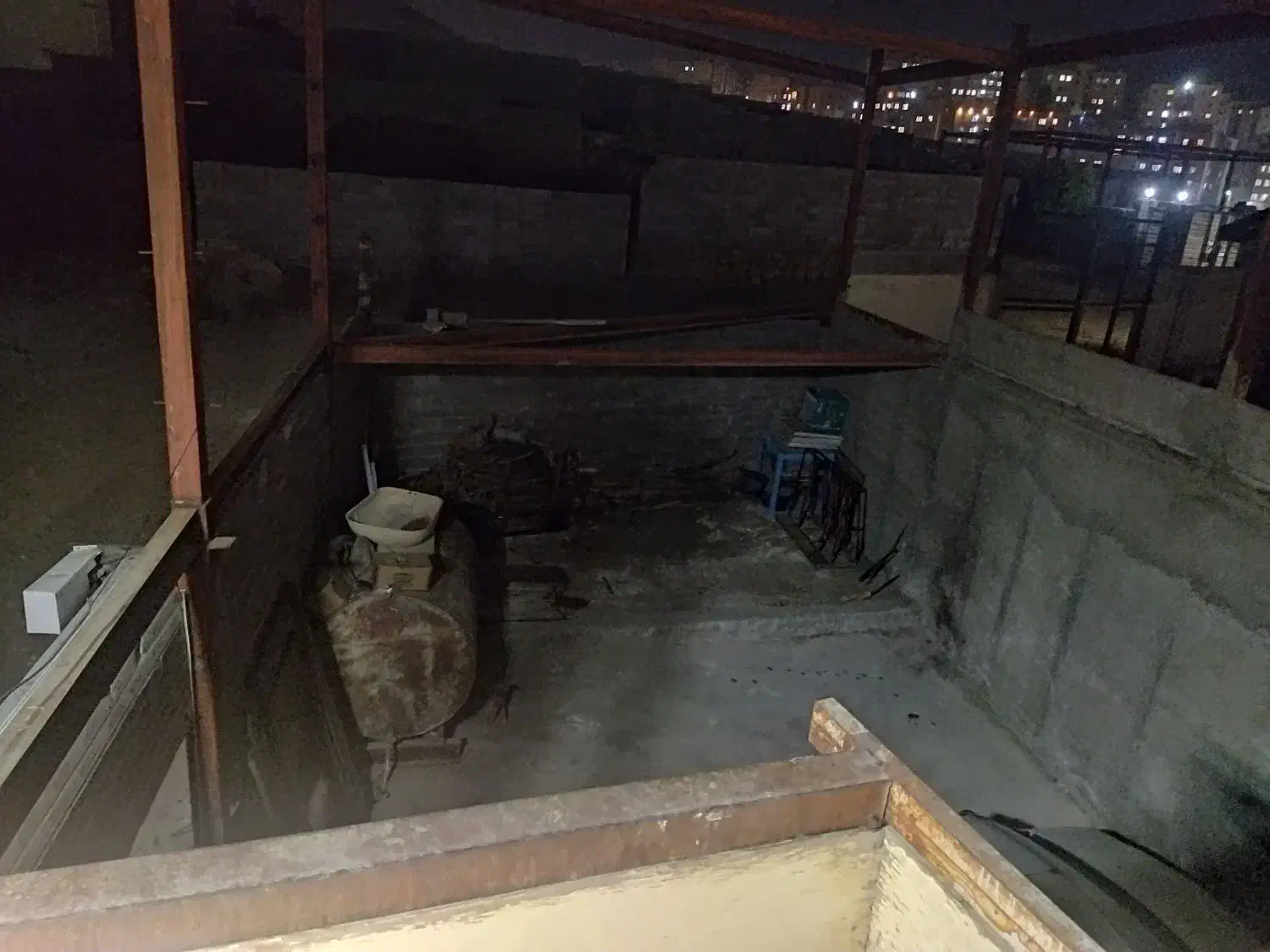 اجاره انبار|اجارهٔ مغازه و غرفه|رودهن, |دیوار