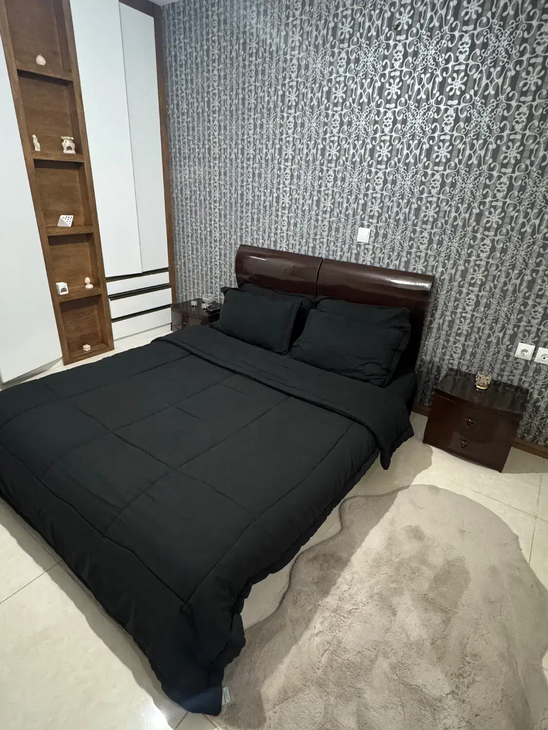 تخت خواب|تخت و سرویس خواب|شاهین‌شهر, عطار|دیوار