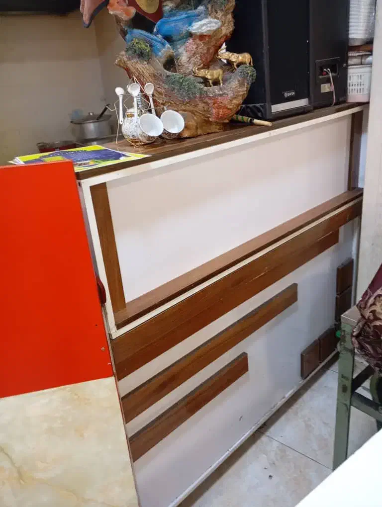 میز پیشخوان و تابلو ال ای دی|فروشگاه و مغازه|تبریز, |دیوار