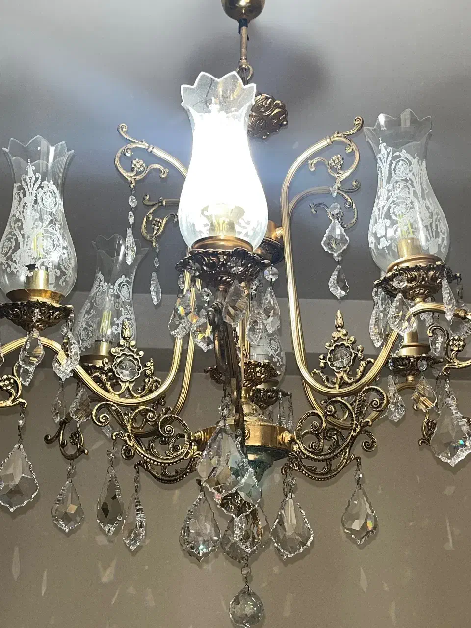 لوستر|لوستر و چراغ آویز|تهران, استخر|دیوار