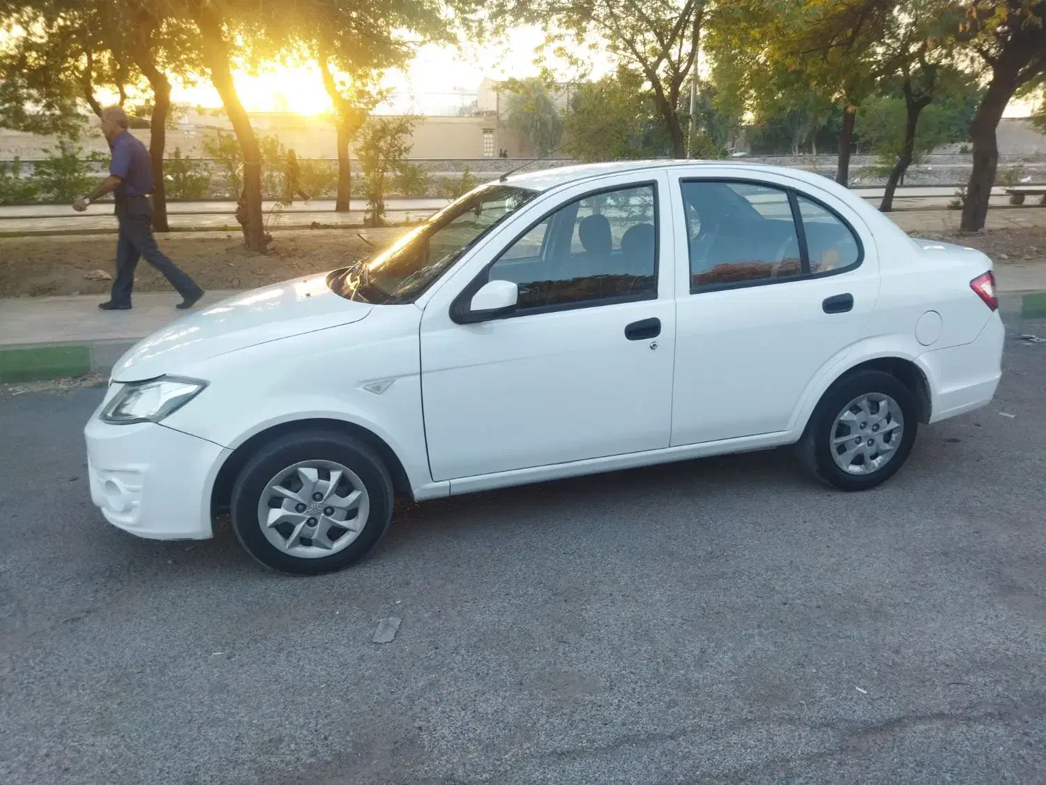 ساینا 1401|خودرو سواری و وانت|اندیمشک, |دیوار