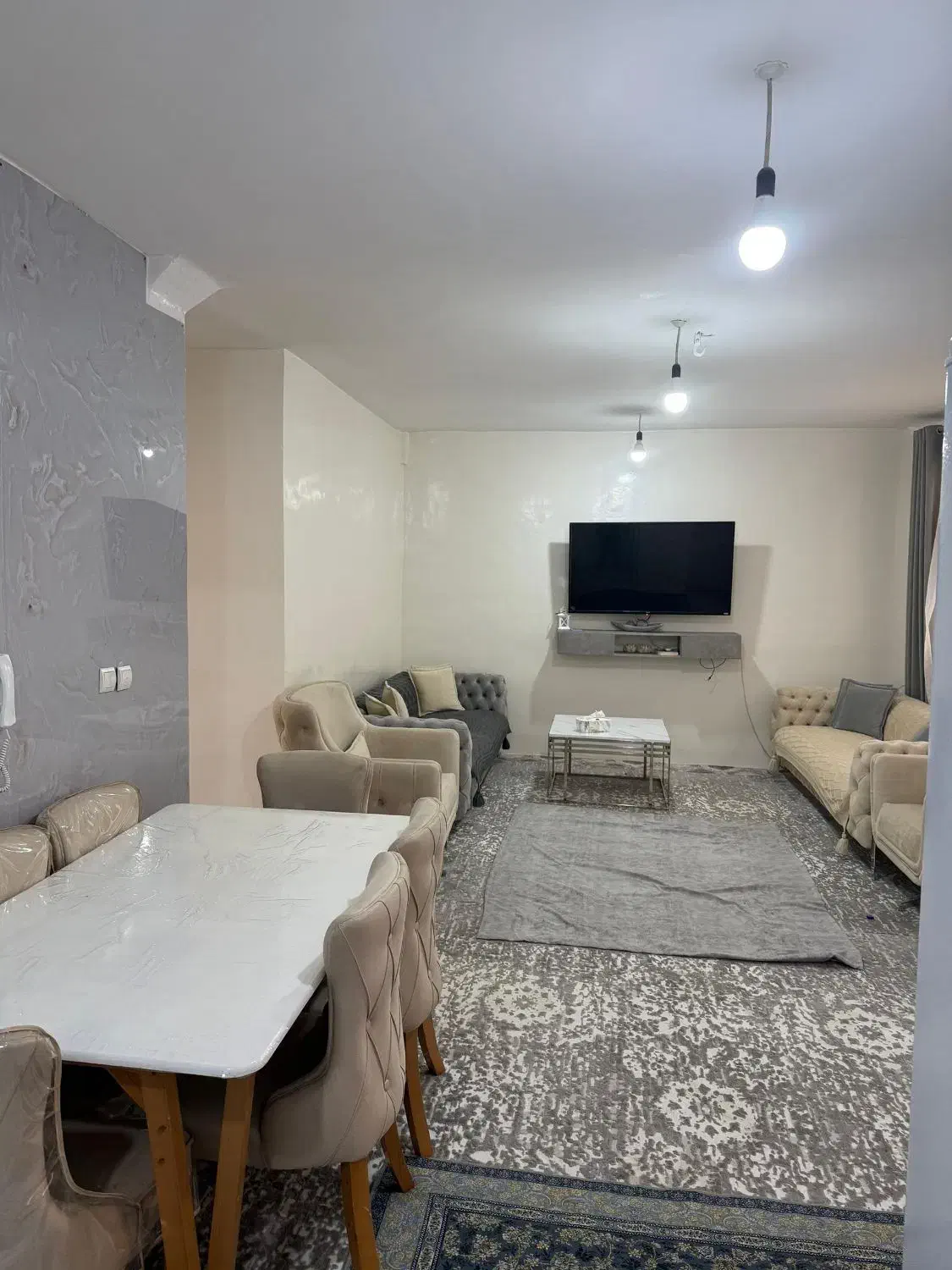 فرش نقره ای طوسی|فرش|دوگنبدان, |دیوار