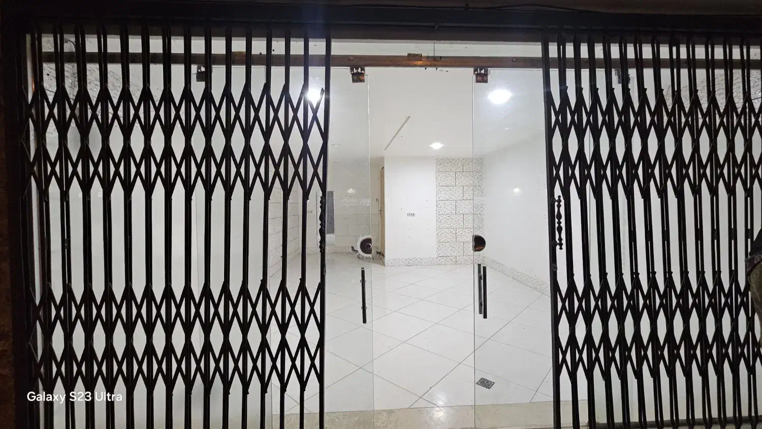 اجاره ملک تجاری شهید کاوه|اجارهٔ مغازه و غرفه|بیرجند, |دیوار