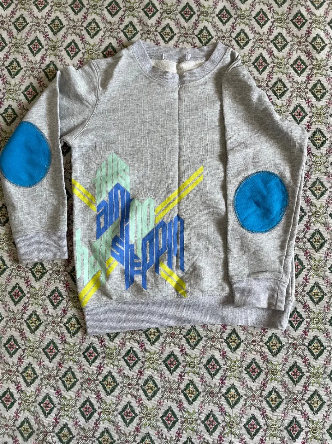 لباس پسرانه ۶-۸ سال کاملا در حد نو|کفش و لباس بچه|کیش, |دیوار