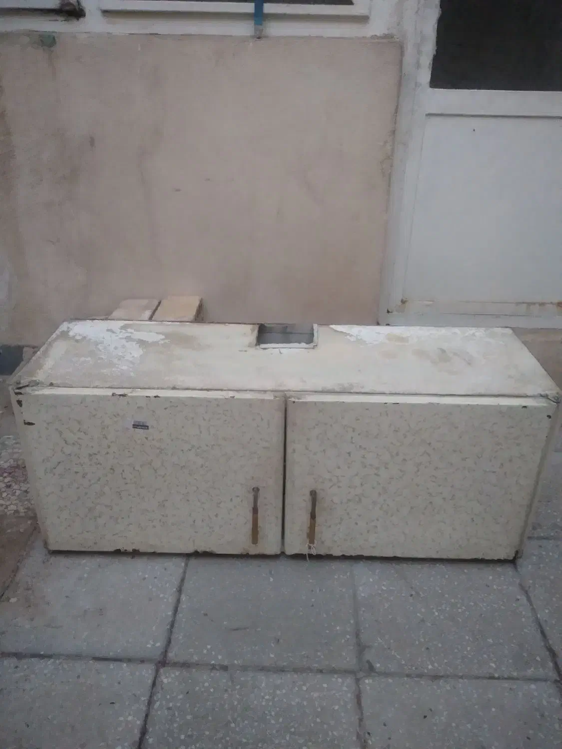 کمد|جاکفشی، کمد، دراور|آران و بیدگل, |دیوار