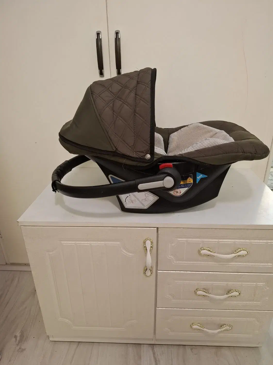 کریر نوزاد|کالسکه و لوازم جانبی|فردیس, ثابتی|دیوار