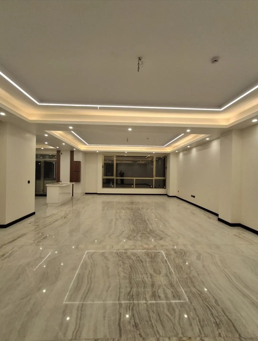 فروش ۱۶۸ متر تکواحدی نوساز کاسبی_ شهرک راه اهن در تهران - ۳۰ تیر ۱۴۰۵