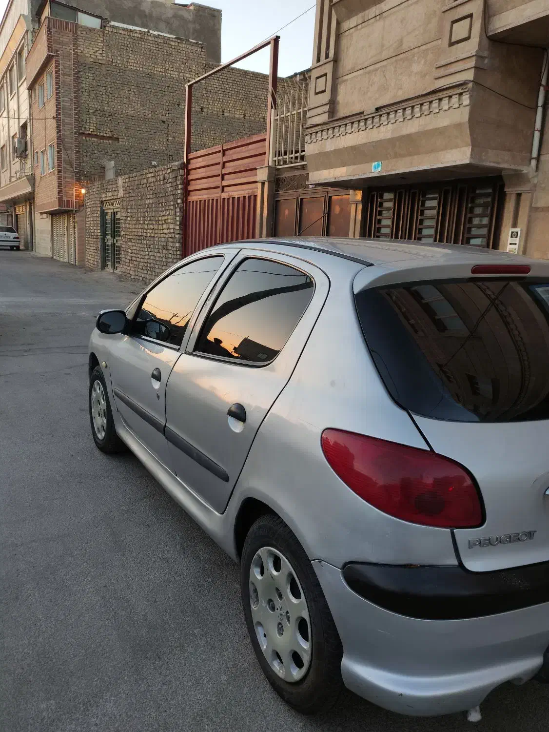 پژو 206 تیپ 2 فرانسوی|خودرو سواری و وانت|قم, علی آباد سعدگان|دیوار