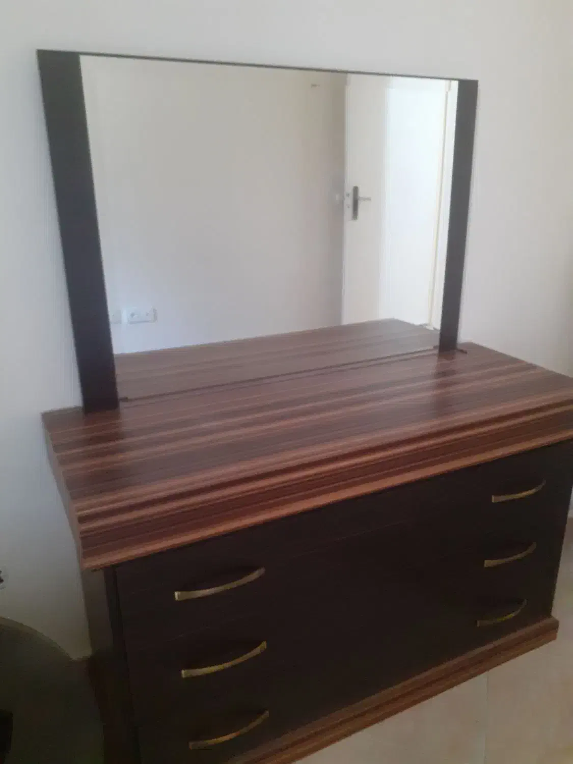 میز کنسول تُرک آینه دار|بوفه، ویترین، کنسول|تهران, شهرک آپادانا|دیوار