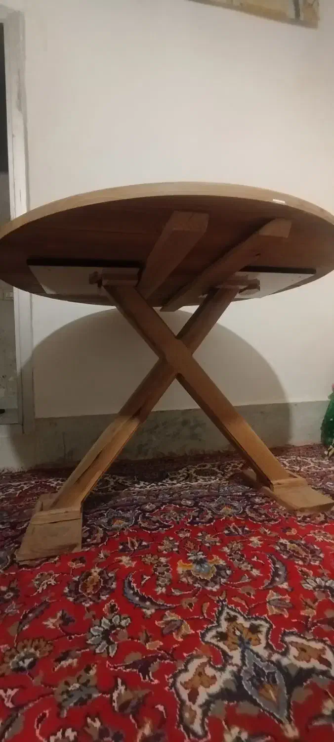 میز تمام گردو|میز و صندلی غذاخوری|فولادشهر, B2|دیوار